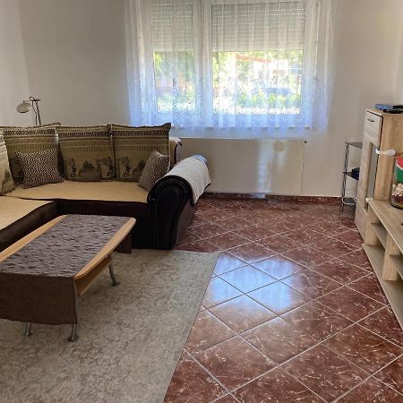 House Damado Deluxe Villa Otteveny Kültér fotó