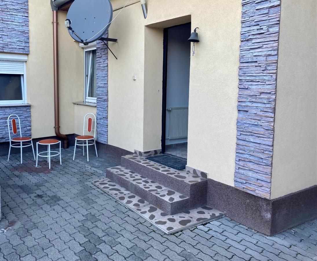 House Damado Deluxe Villa Otteveny Kültér fotó