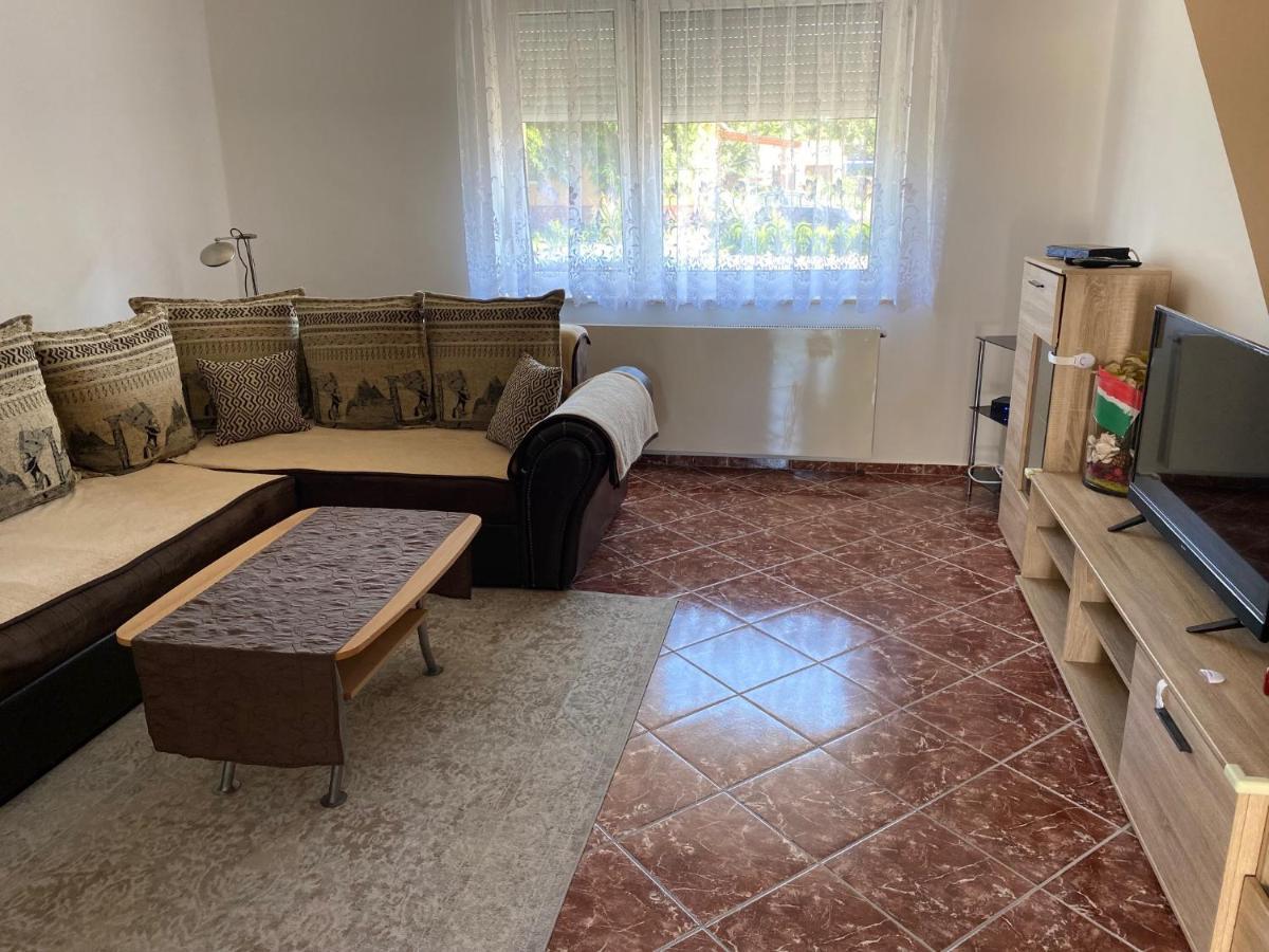 House Damado Deluxe Villa Otteveny Kültér fotó
