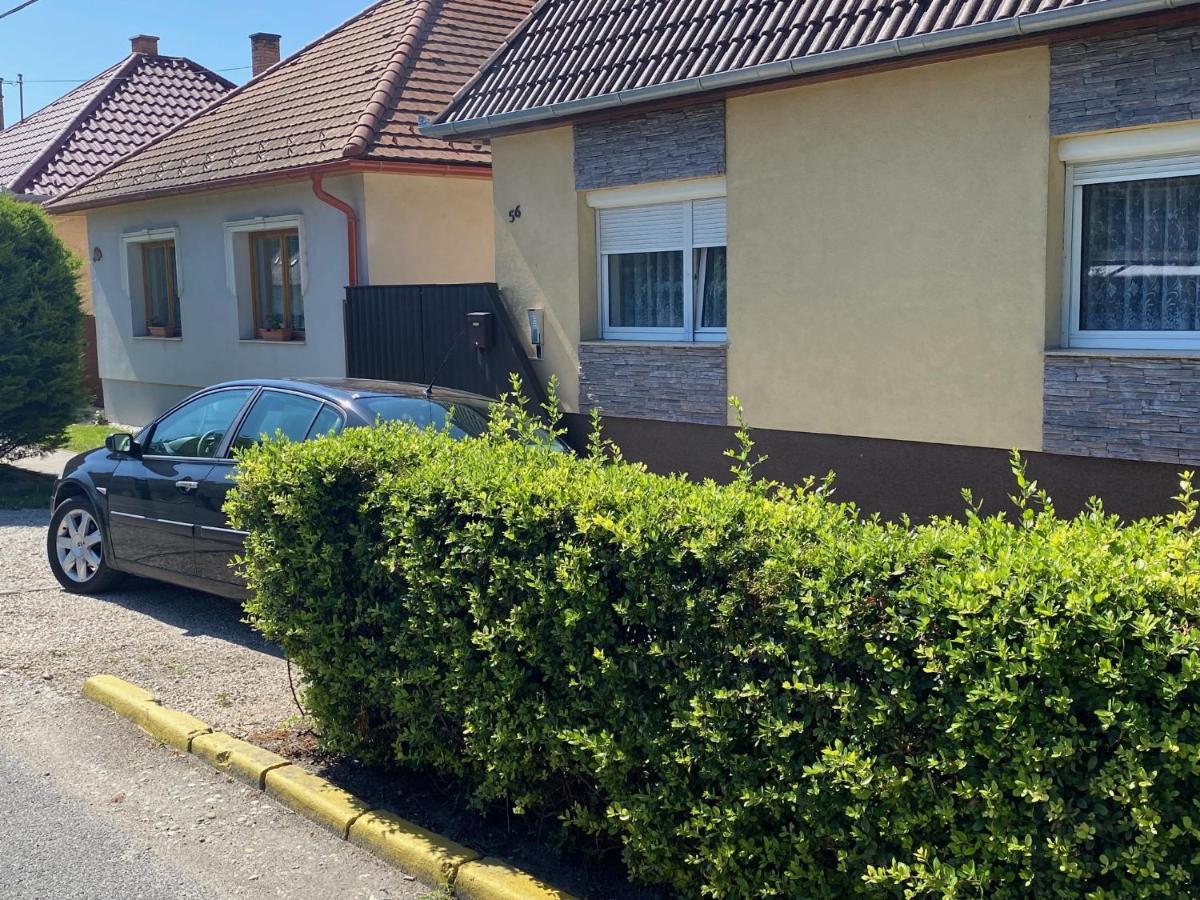 House Damado Deluxe Villa Otteveny Kültér fotó